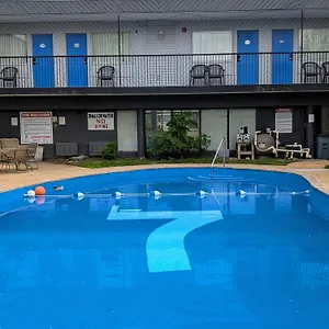 7 Nights Hotel Niagara Falls